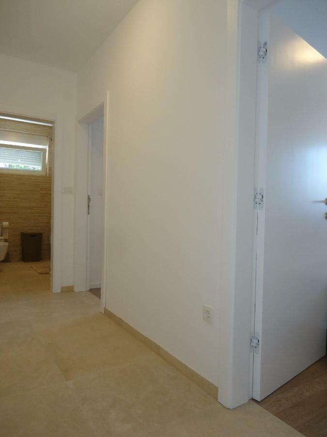 Apartment Pipe Малинска Екстериор снимка