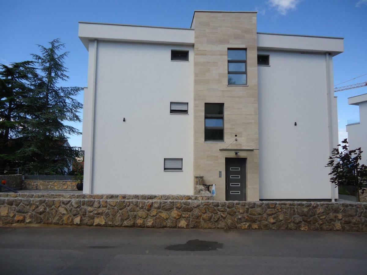 Apartment Pipe Малинска Екстериор снимка